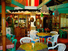 'Pagoda Verde' Restaurant inside